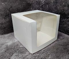 Коробка для торта 21 х 21 х 18см біла з кутовим віконцем