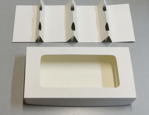 Коробка для еклерів і зефіру біла з віконцем 22 х 11 х 4 см